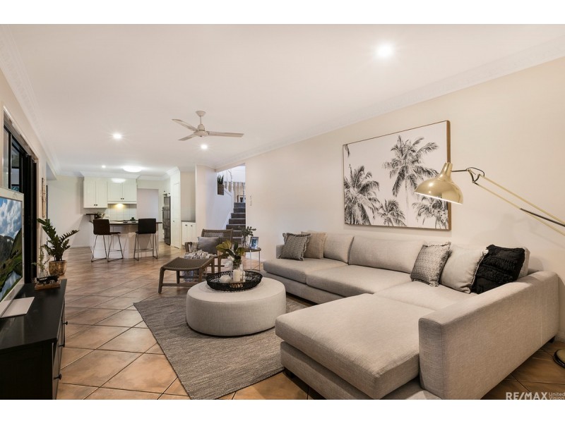 13 Ehlers Close, Carindale QLD 4152