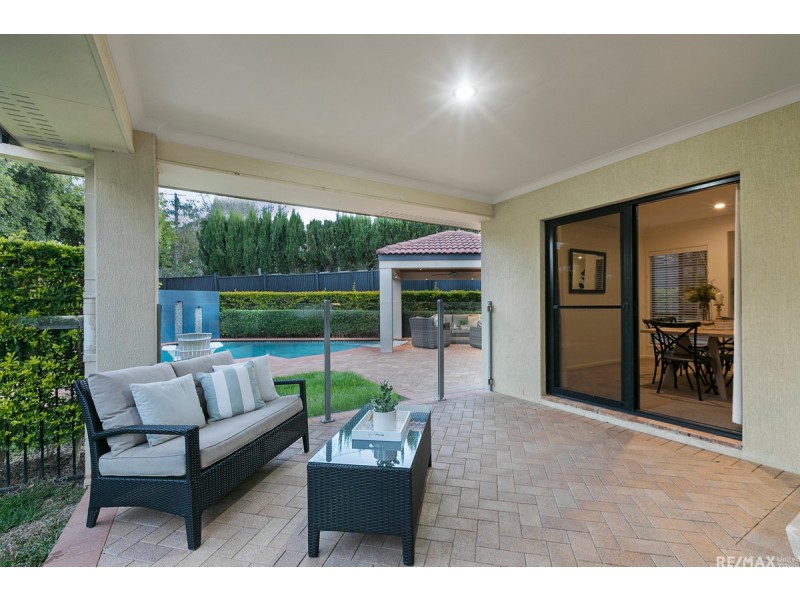 13 Ehlers Close, Carindale QLD 4152