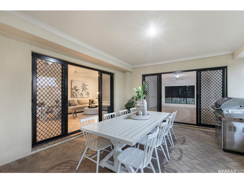 13 Ehlers Close, Carindale QLD 4152