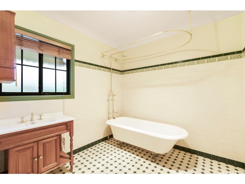 60 Todman Street, Carina QLD 4152