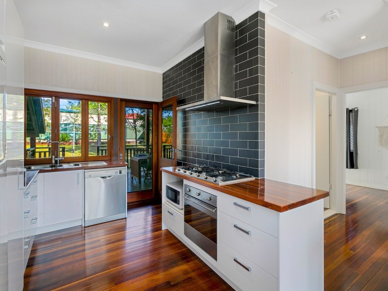 179 Beddoes Street, Holland Park QLD 4121