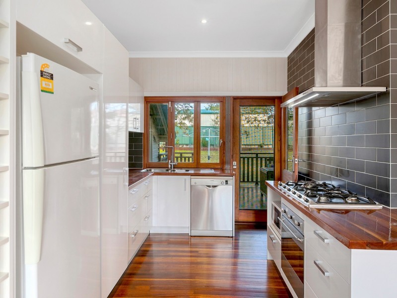 179 Beddoes Street, Holland Park QLD 4121