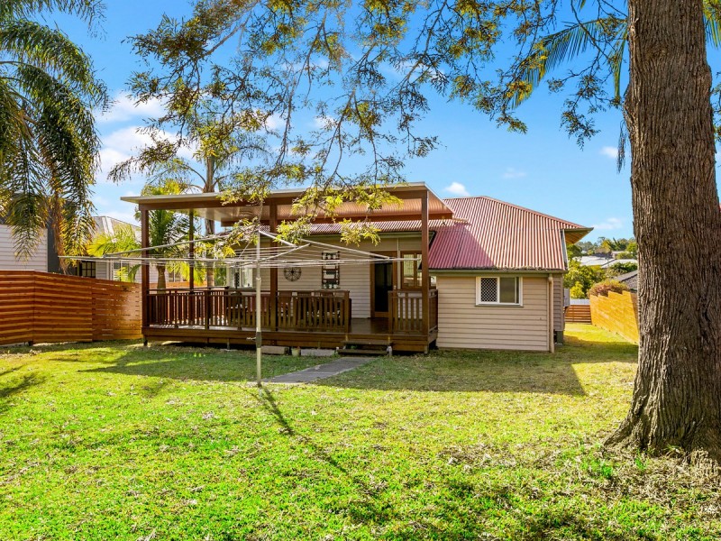 179 Beddoes Street, Holland Park QLD 4121