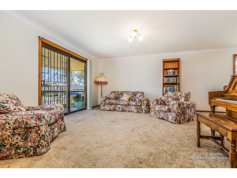 73 Cadogan Street, Carindale QLD 4152