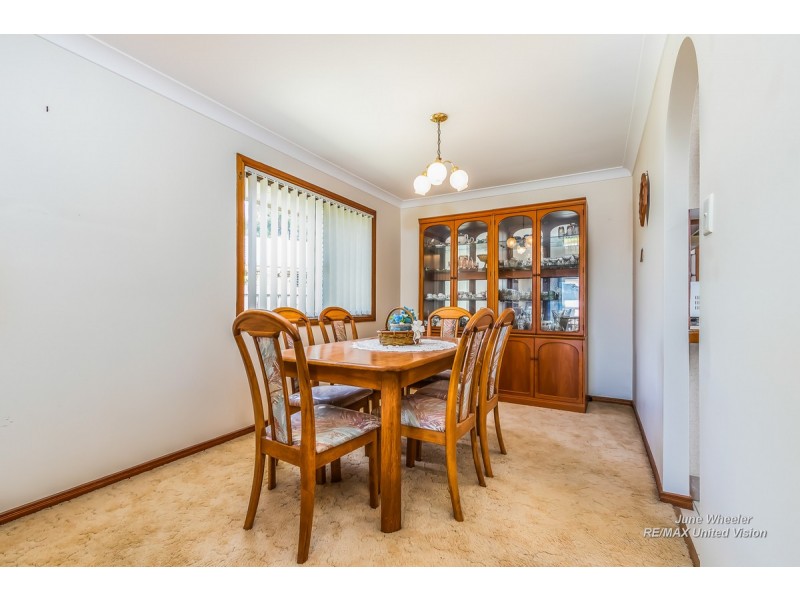 73 Cadogan Street, Carindale QLD 4152