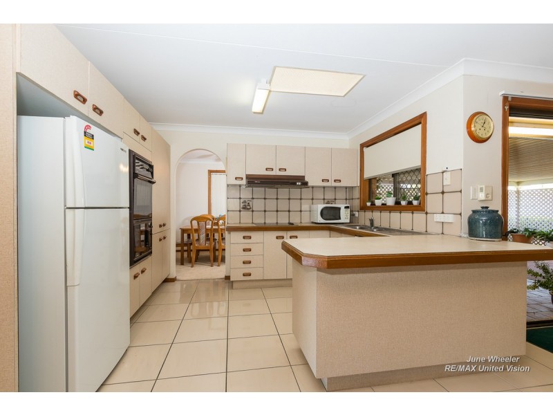 73 Cadogan Street, Carindale QLD 4152