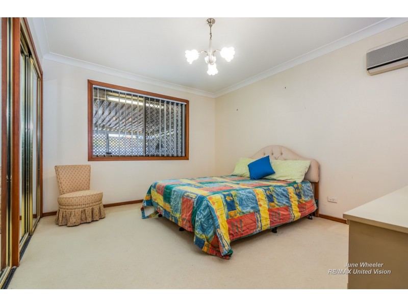 73 Cadogan Street, Carindale QLD 4152