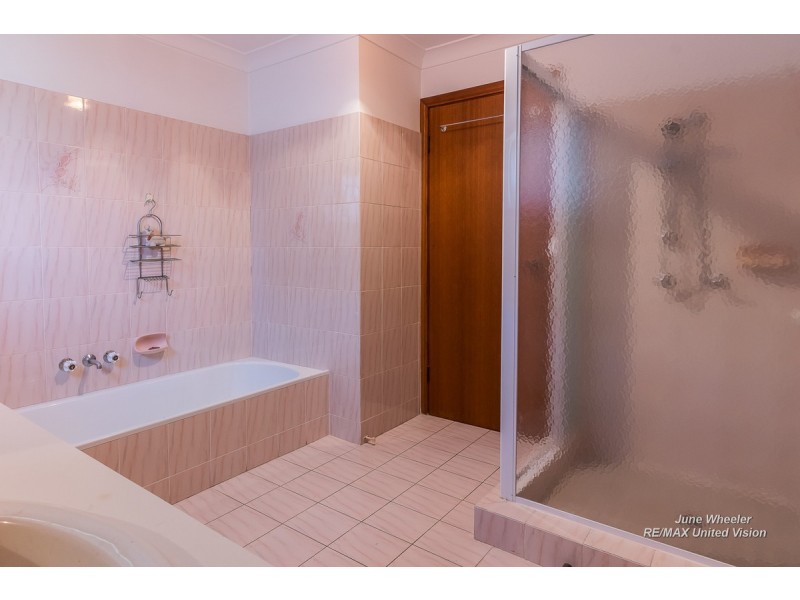 73 Cadogan Street, Carindale QLD 4152