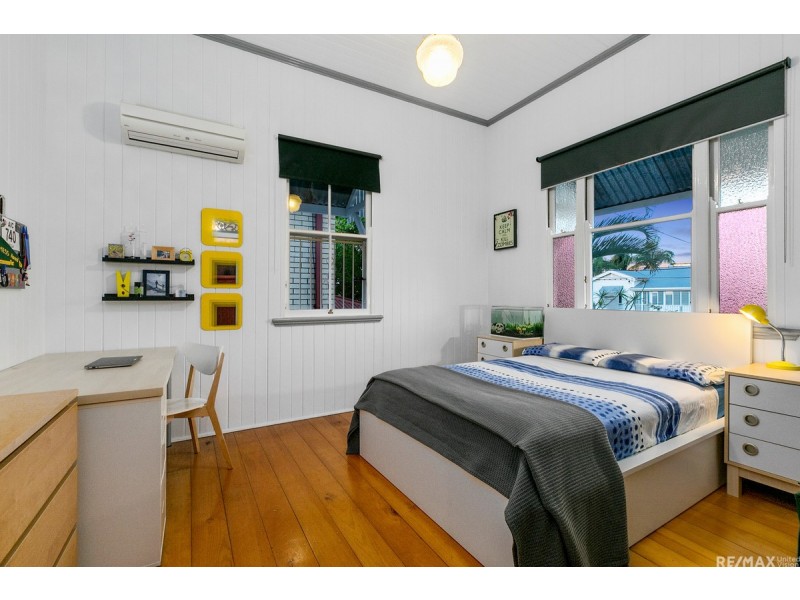 11 Primmer Street, Coorparoo QLD 4151