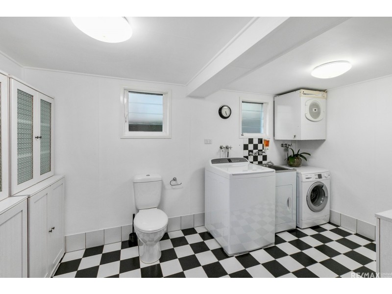 11 Primmer Street, Coorparoo QLD 4151