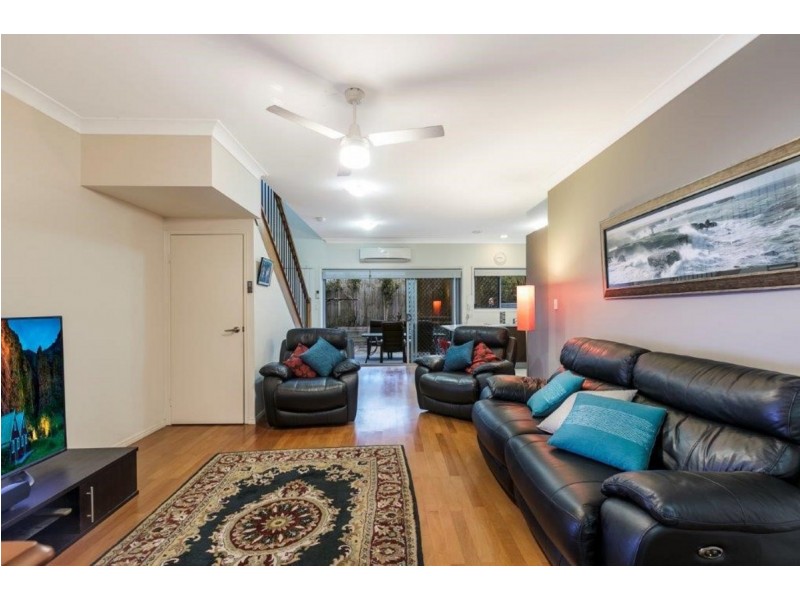 2/42 Adelaide Street, Carina QLD 4152