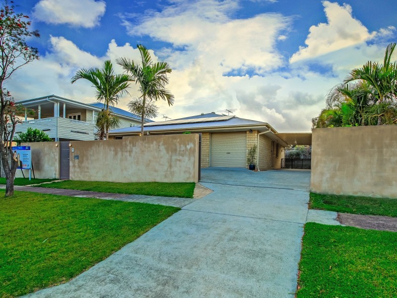 8 Chesney Street, Carina QLD 4152