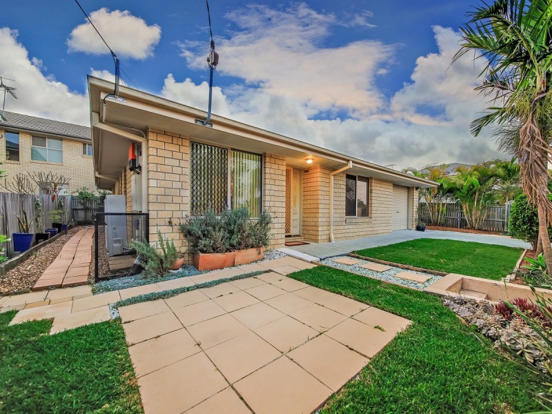 8 Chesney Street, Carina QLD 4152