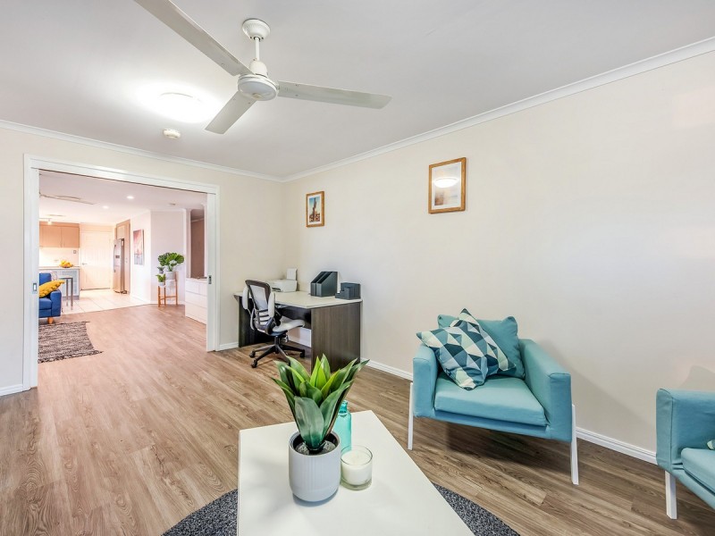 2 Madrid Court, Wishart QLD 4122