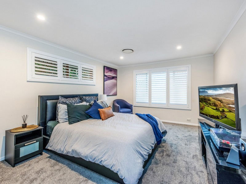 2 Madrid Court, Wishart QLD 4122