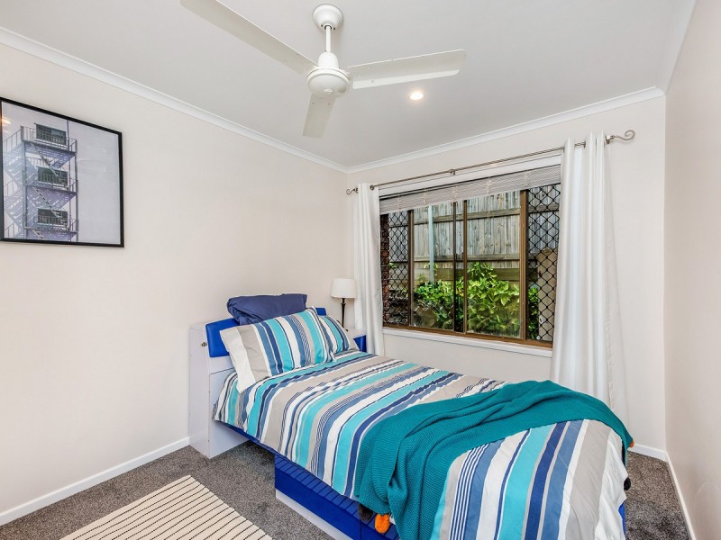 2 Madrid Court, Wishart QLD 4122