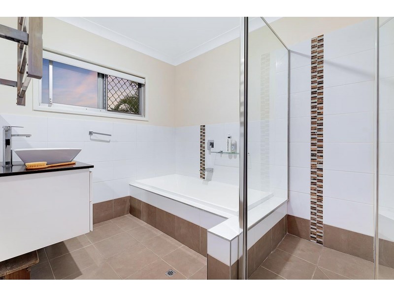 10 Carole Street, Capalaba QLD 4157