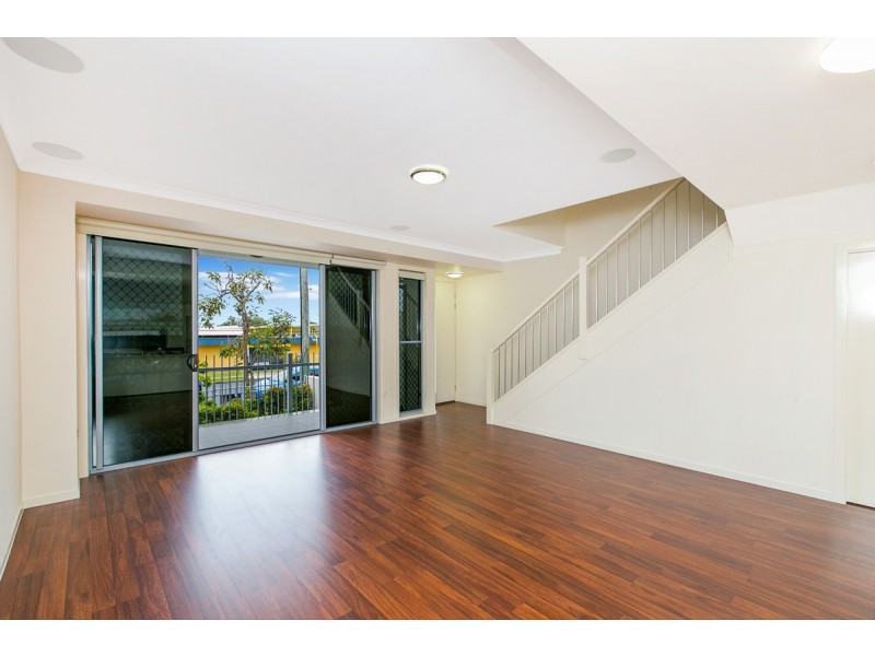 6/5 Daniells Street, Carina QLD 4152