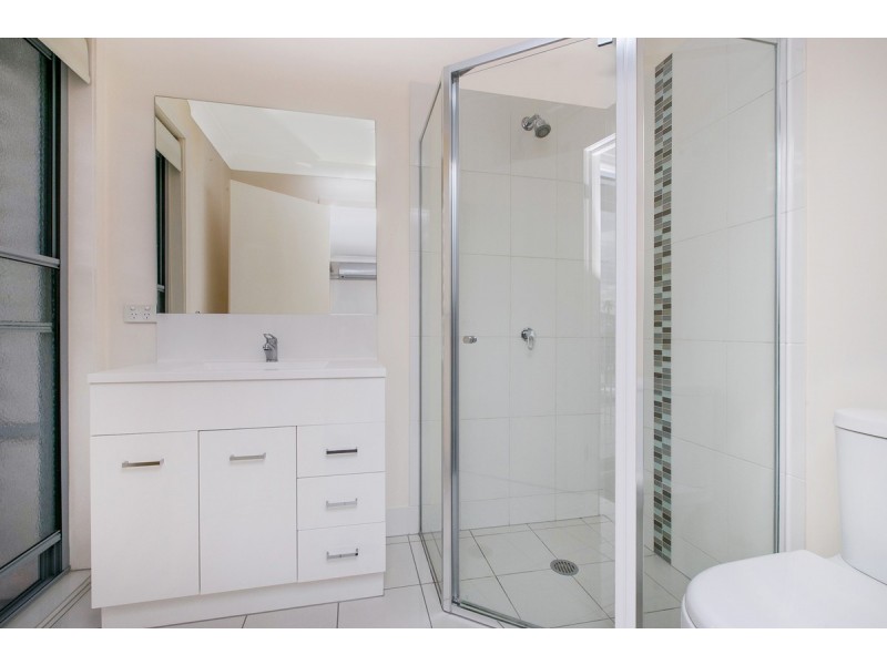 6/5 Daniells Street, Carina QLD 4152