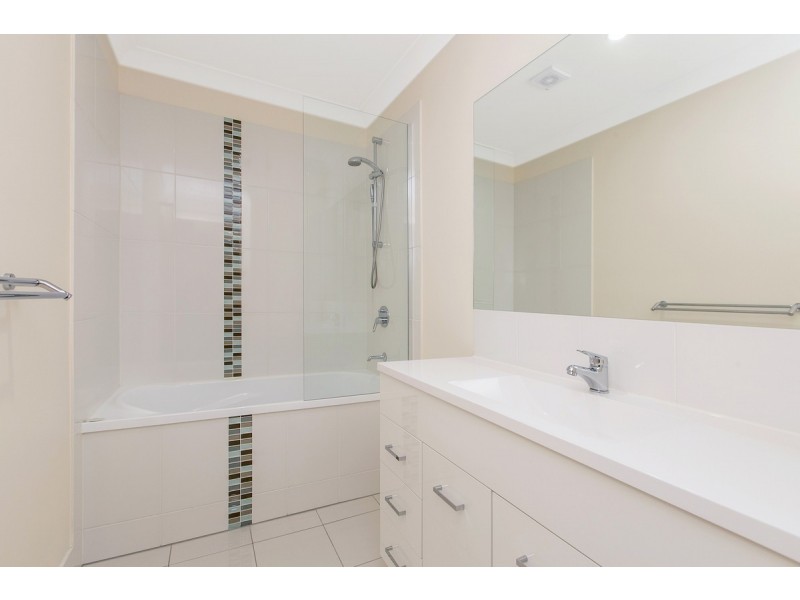 6/5 Daniells Street, Carina QLD 4152