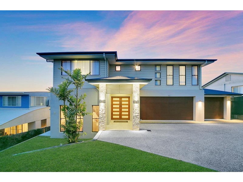 13 Oakmont Street, Carindale QLD 4152