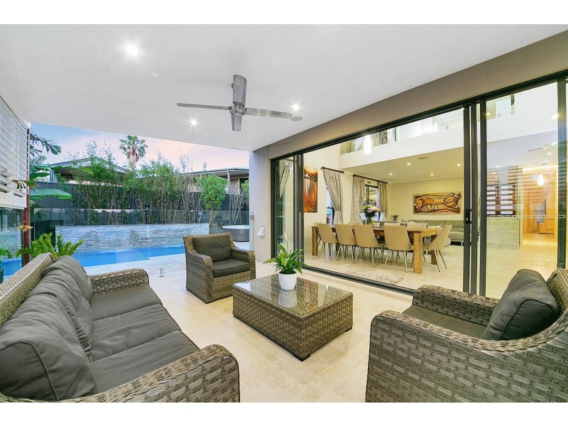 13 Oakmont Street, Carindale QLD 4152