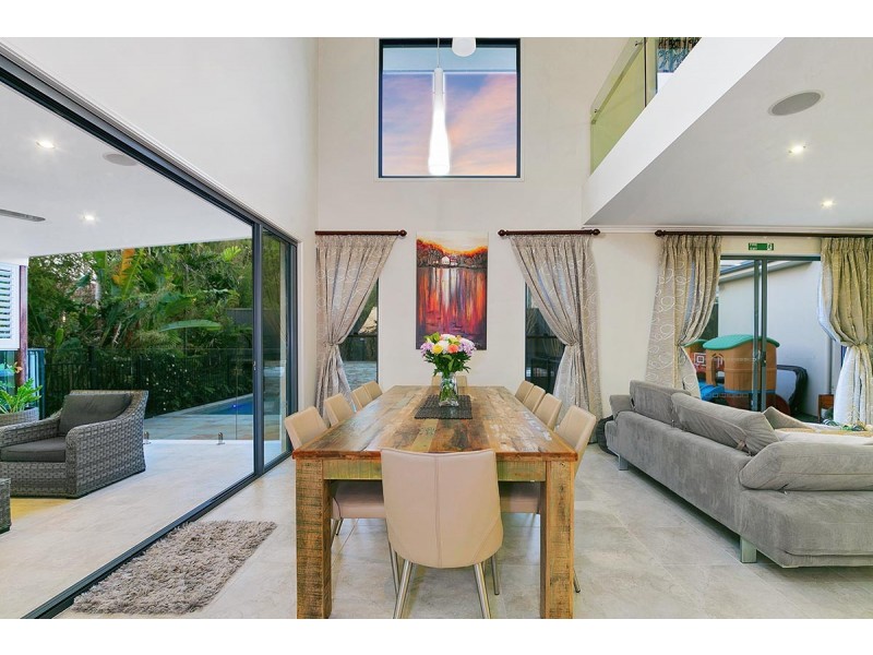 13 Oakmont Street, Carindale QLD 4152