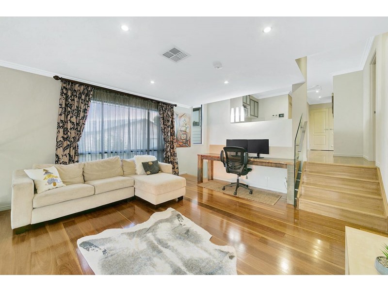 13 Oakmont Street, Carindale QLD 4152