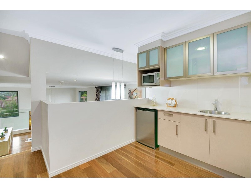 13 Oakmont Street, Carindale QLD 4152