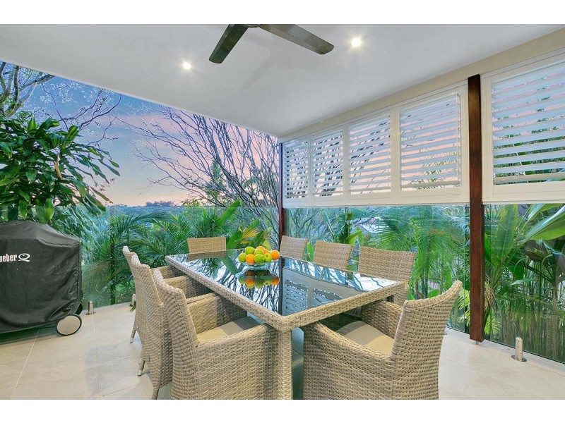 13 Oakmont Street, Carindale QLD 4152