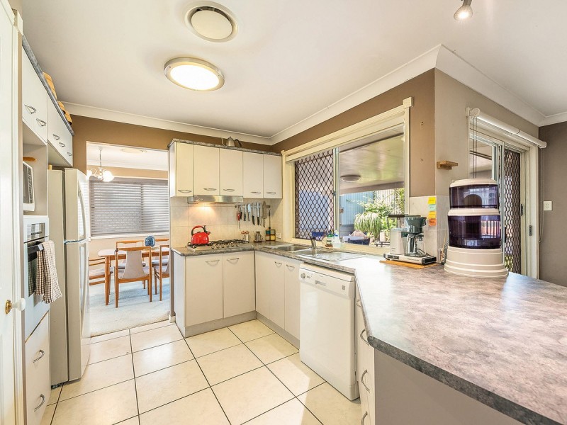 13 Kiandra Close, Wishart QLD 4122