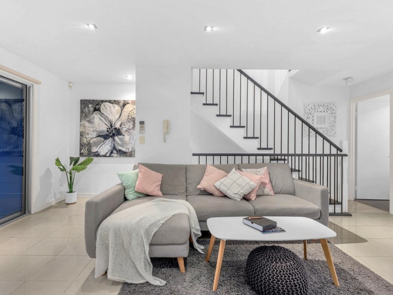 1/41 Weston Street, Coorparoo QLD 4151