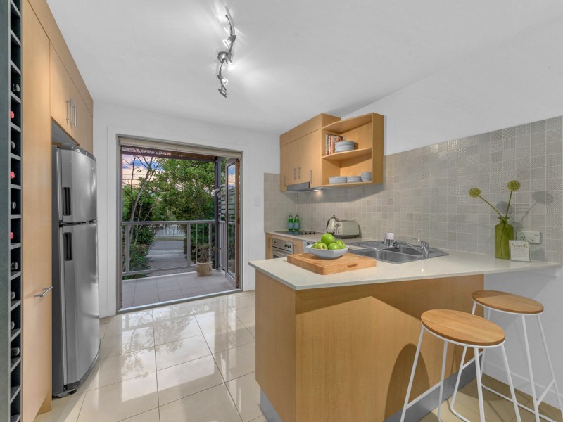 1/41 Weston Street, Coorparoo QLD 4151
