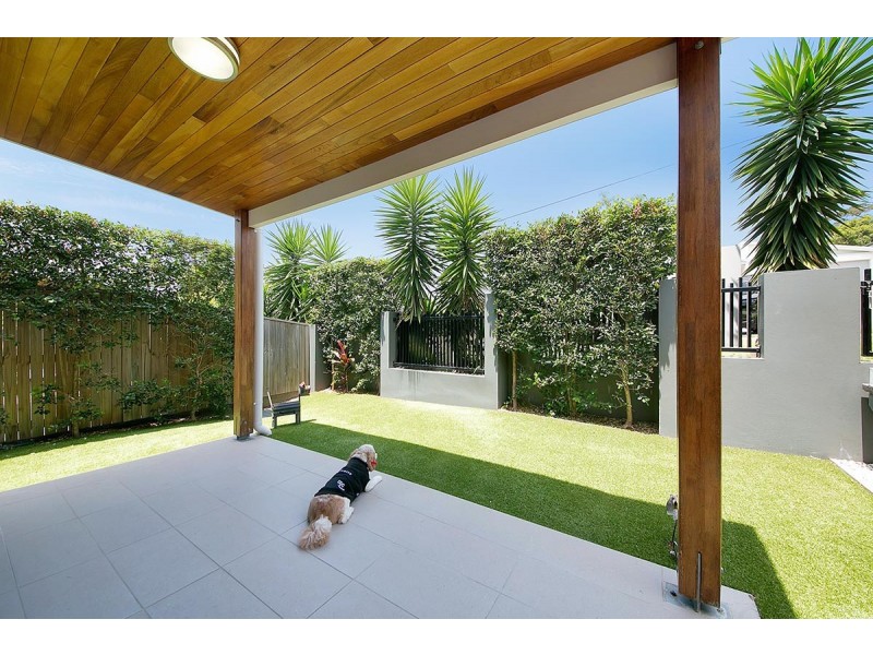 1/18 Bernecker Street, Carina QLD 4152