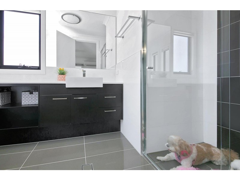 1/18 Bernecker Street, Carina QLD 4152