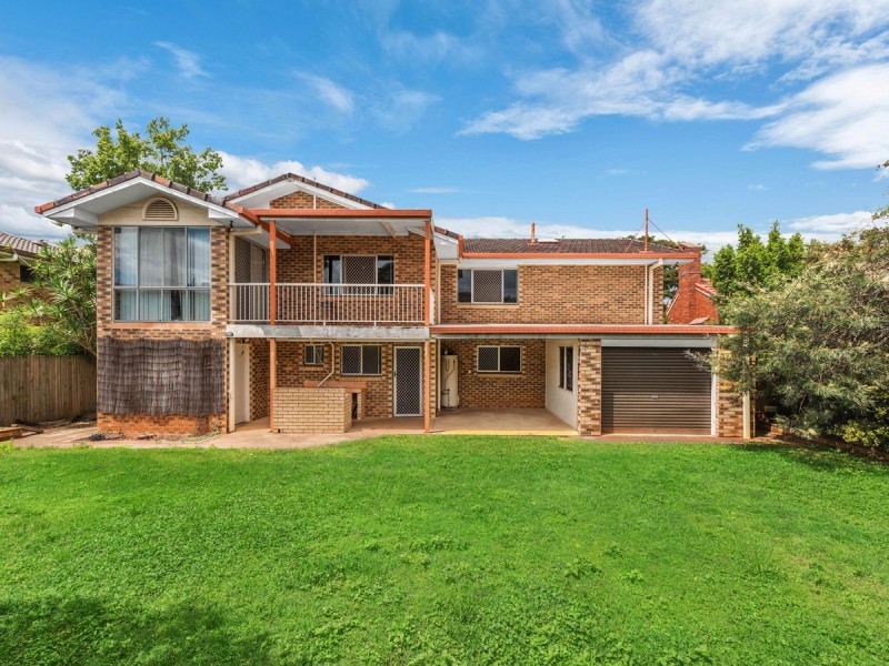 30 Faringdon Street, Robertson QLD 4109
