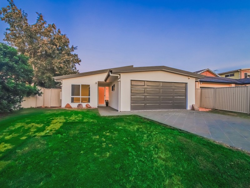 7 Melaleuca Place, Carindale QLD 4152