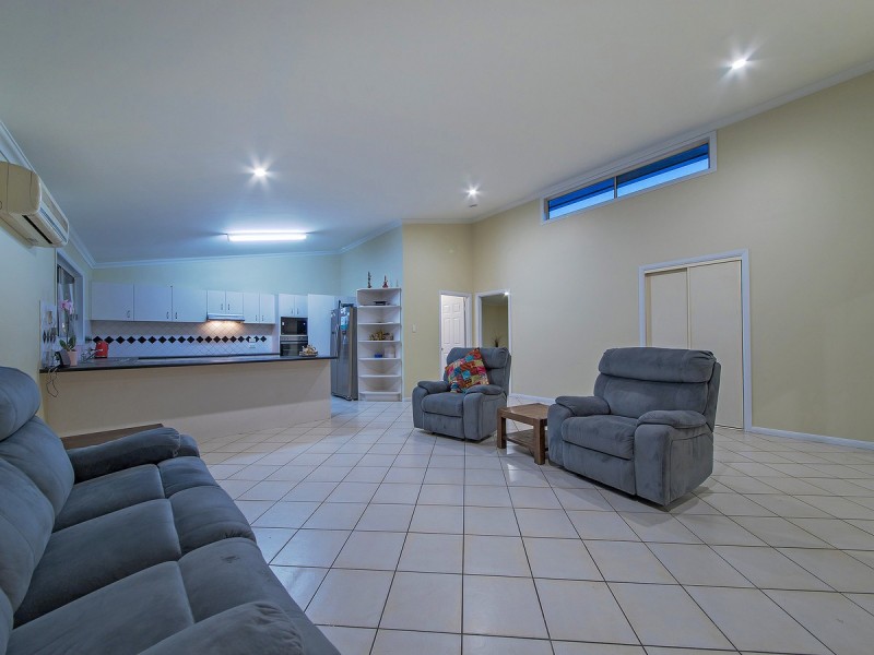 7 Melaleuca Place, Carindale QLD 4152