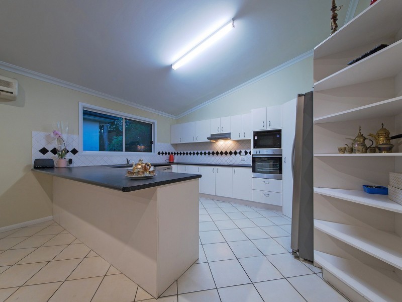 7 Melaleuca Place, Carindale QLD 4152