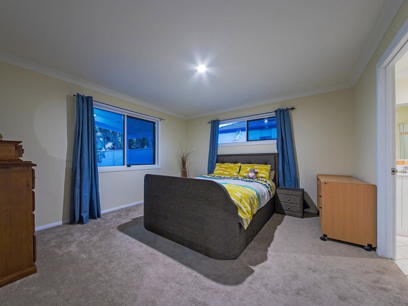 7 Melaleuca Place, Carindale QLD 4152