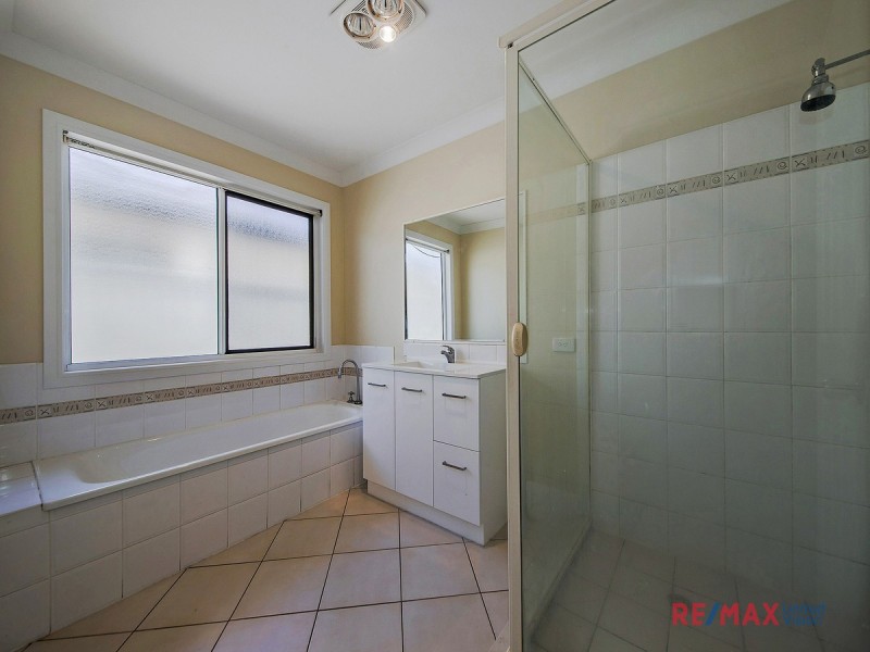 7 Melaleuca Place, Carindale QLD 4152