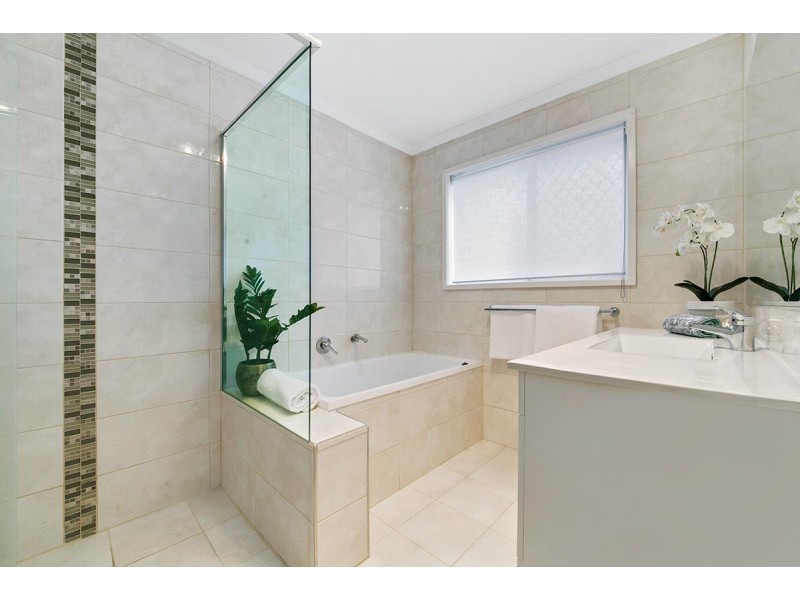 11 Wolcott Street, Wishart QLD 4122