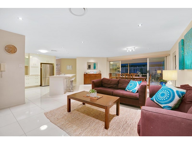 318 Stanley Road, Carina QLD 4152