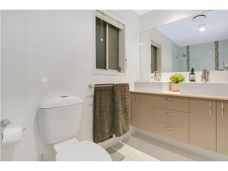 318 Stanley Road, Carina QLD 4152