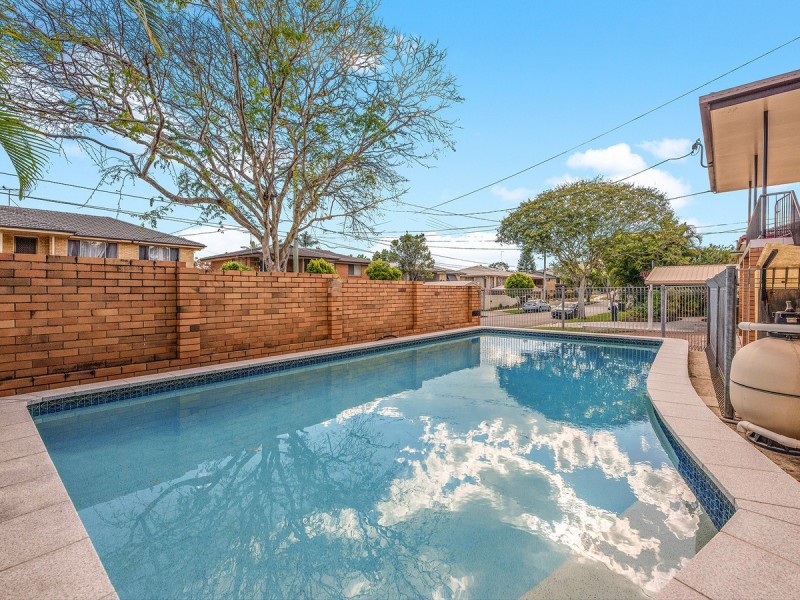 41 Dirkala Street, Mansfield QLD 4122