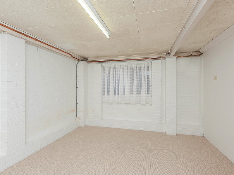 41 Dirkala Street, Mansfield QLD 4122