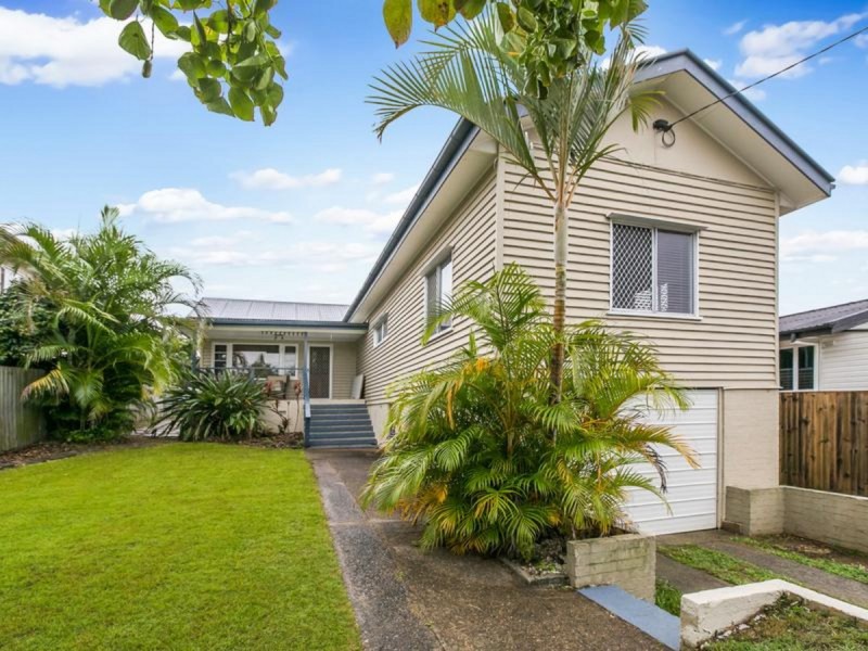 138 Broadwater Road, Mount Gravatt East QLD 4122