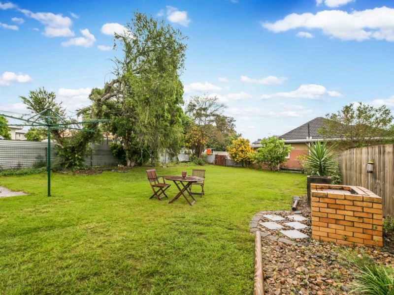 138 Broadwater Road, Mount Gravatt East QLD 4122