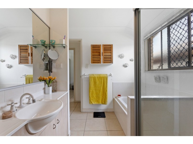 52 Link Road, Victoria Point QLD 4165