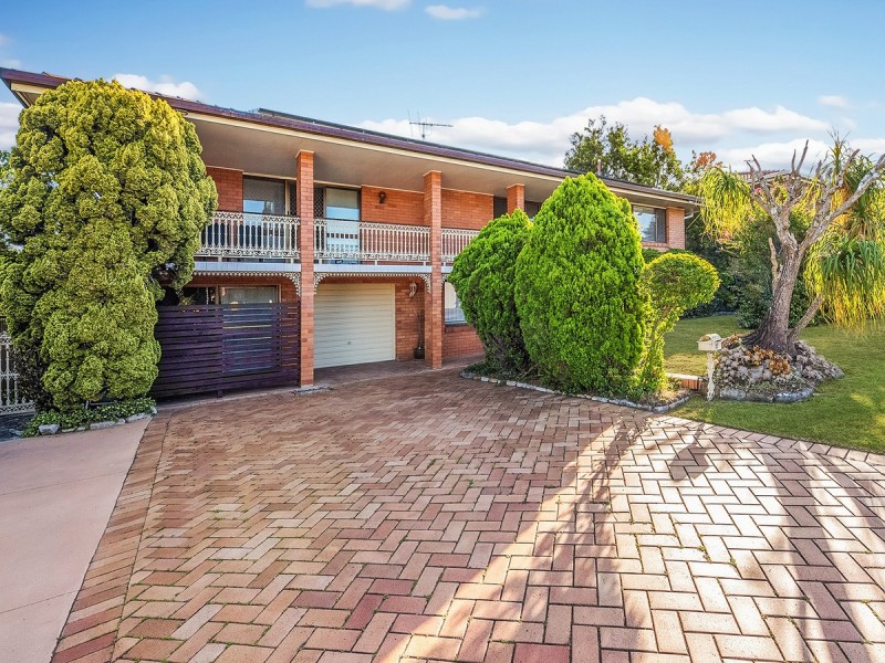 27 Delavan Street, Wishart QLD 4122